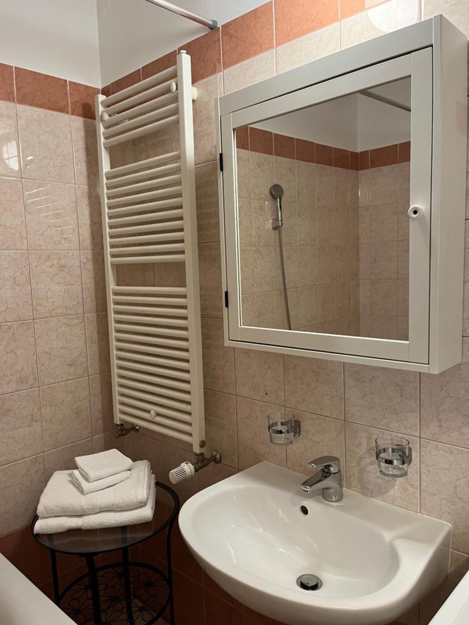 Ic Comfort 2 Bedrooms Garage Option Apartamento Budapest